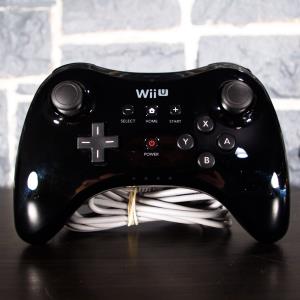 Wii U Pro Controller (01)